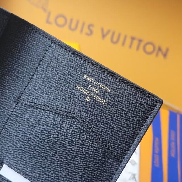 Louis Vuitton small wallet - Picture 5 of 8